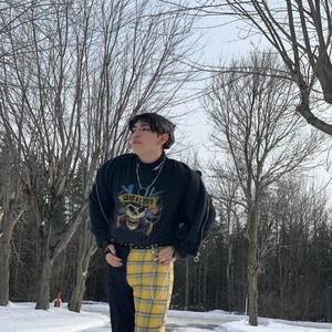 Meet your Posher, Alanis